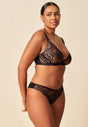 General view of a women model wearing Gossard black  Brazilian